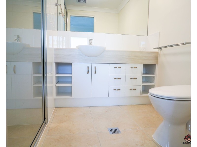 ID:3915590/111 Bowen Road, Rosslea QLD 4812