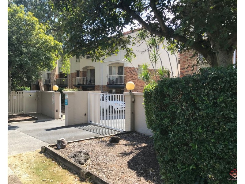 ID:3915596/527 Gold Coast Highway, Tugun QLD 4224