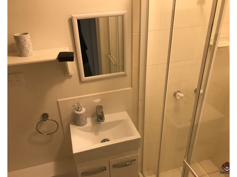 ID:3915596/527 Gold Coast Highway, Tugun QLD 4224