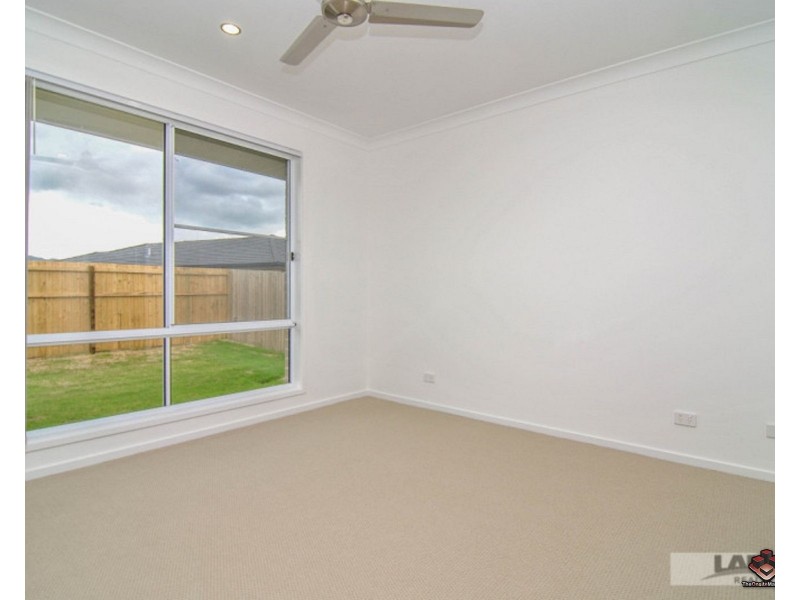 4 Rockford Street, Pimpama QLD 4209