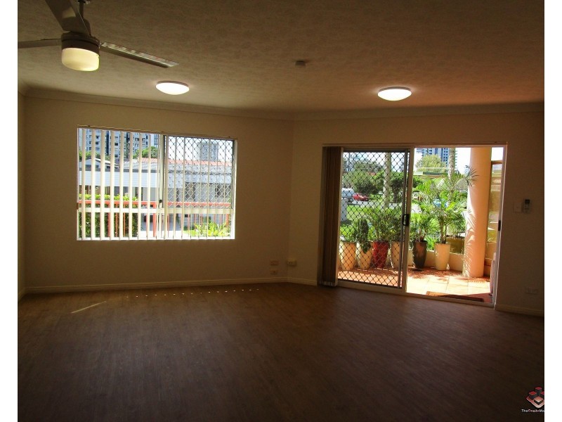 ID:3915632/5 Ocean Street, Coolangatta QLD 4225