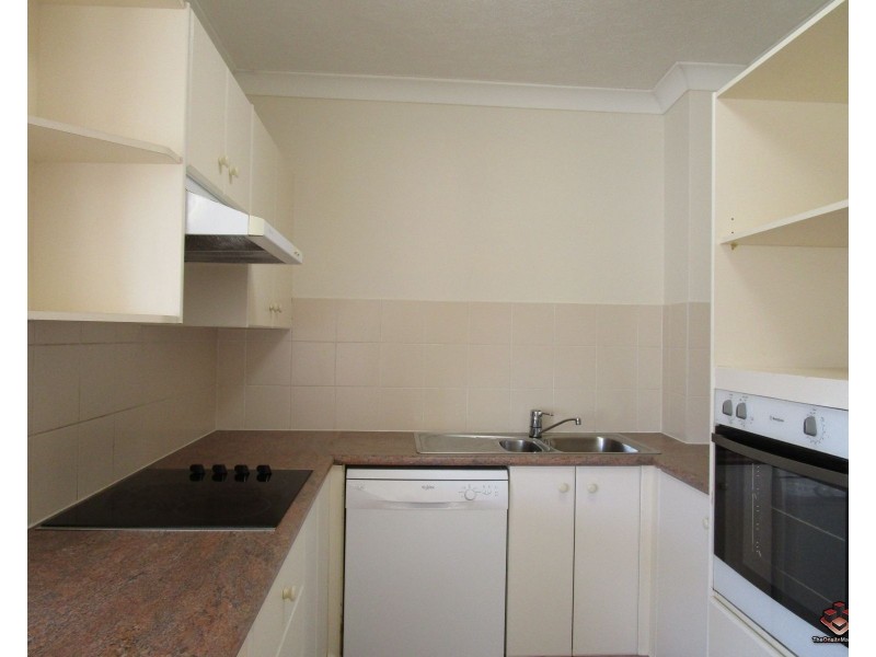 ID:3915632/5 Ocean Street, Coolangatta QLD 4225