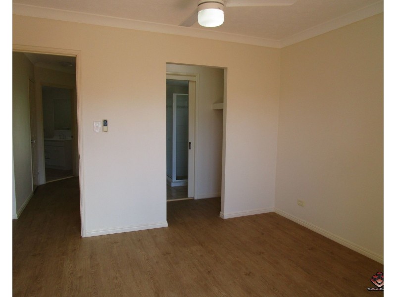 ID:3915632/5 Ocean Street, Coolangatta QLD 4225