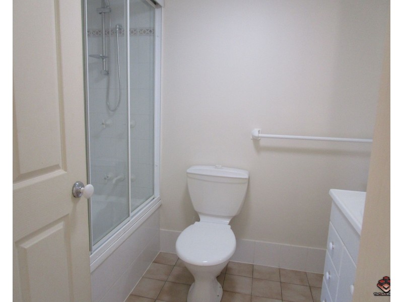 ID:3915632/5 Ocean Street, Coolangatta QLD 4225