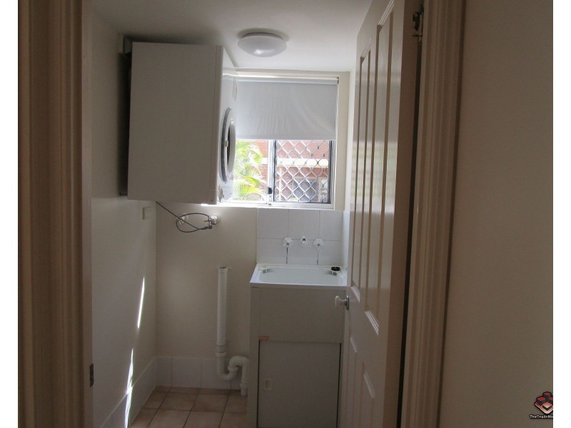 ID:3915632/5 Ocean Street, Coolangatta QLD 4225