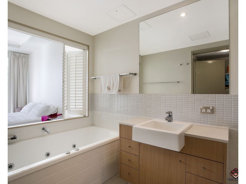 1 Duporth Avenue, Maroochydore QLD 4558