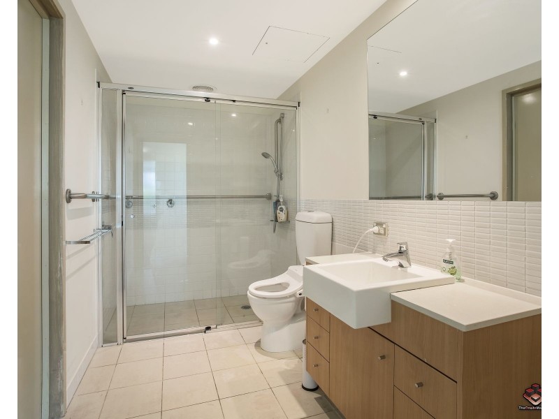 1 Duporth Avenue, Maroochydore QLD 4558