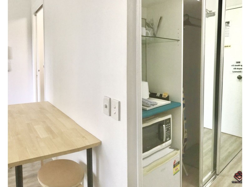 ID:3915751/112 Surf Parade, Broadbeach QLD 4218