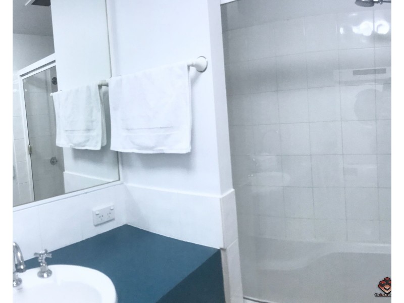 ID:3915756/43 42 38 45 112 Surf Parade, Broadbeach QLD 4218