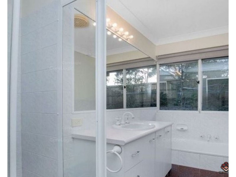 1 Glendale Place, Helensvale QLD 4212