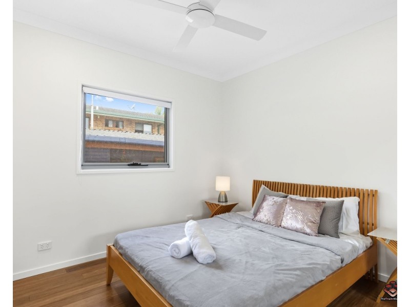 19 Baker Avenue, Labrador QLD 4215