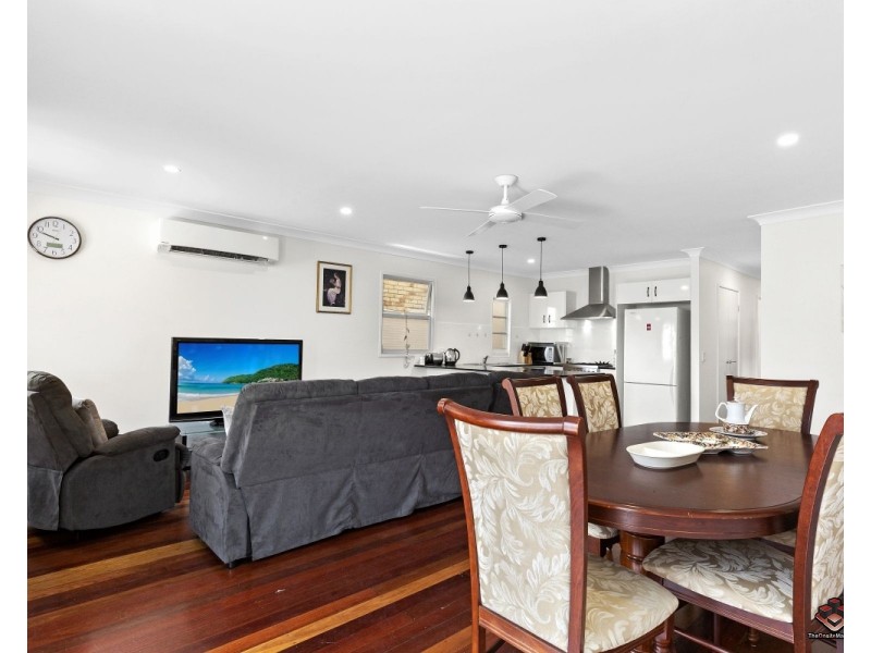 19 Baker Avenue, Labrador QLD 4215