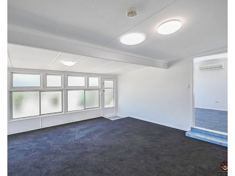 35 Walton Street, Southport QLD 4215