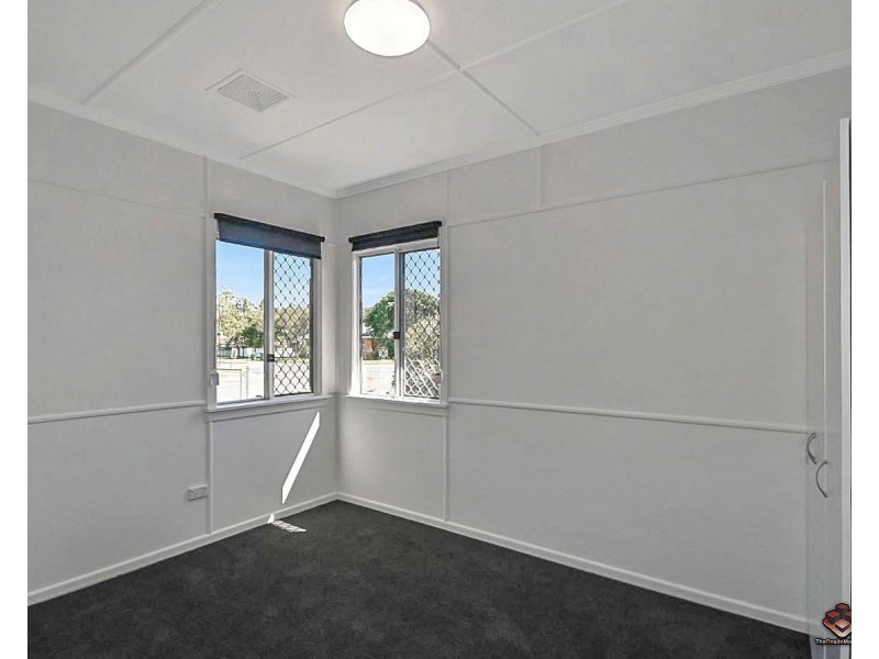 35 Walton Street, Southport QLD 4215