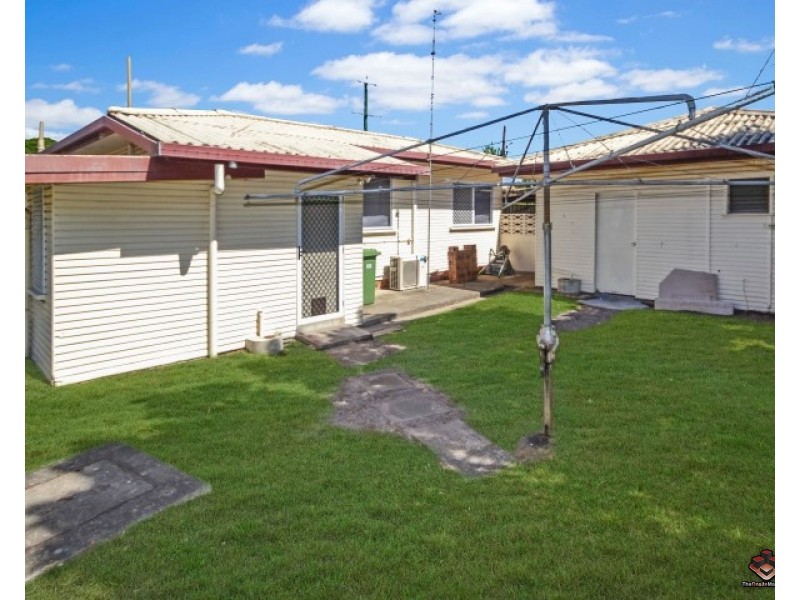 35 Walton Street, Southport QLD 4215