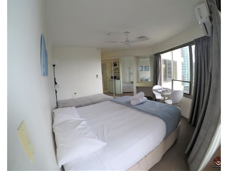 ID:3915998/8 Trickett Street, Surfers Paradise QLD 4217