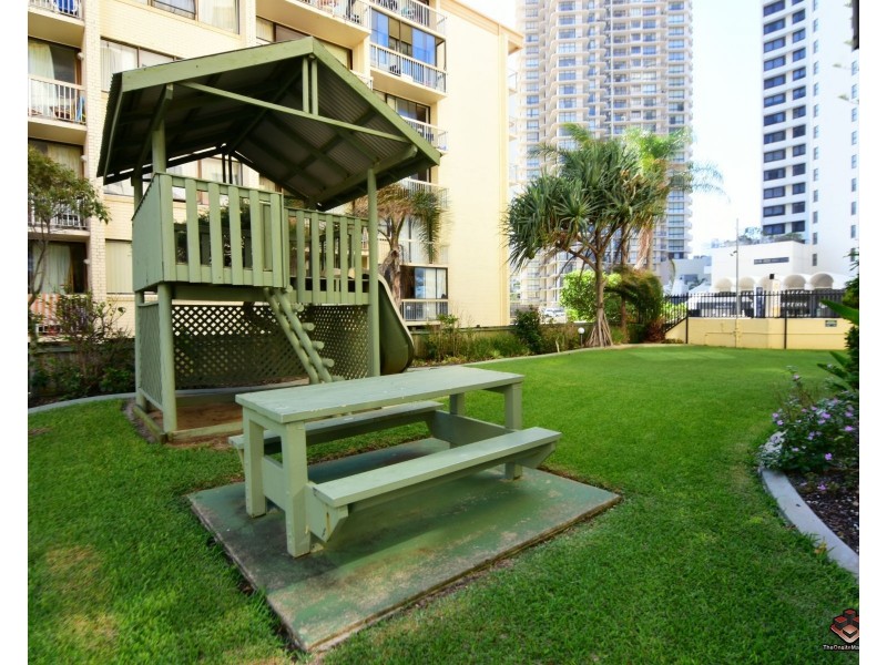 ID:3915998/8 Trickett Street, Surfers Paradise QLD 4217