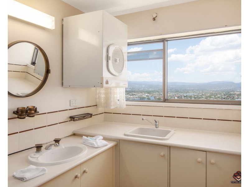 ID:3916039/146-156 The Esplanade, Burleigh Heads QLD 4220