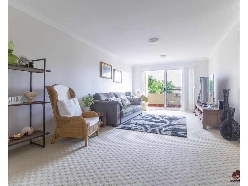 ID:3916100/3 Robina Town Centre Drive, Robina QLD 4226