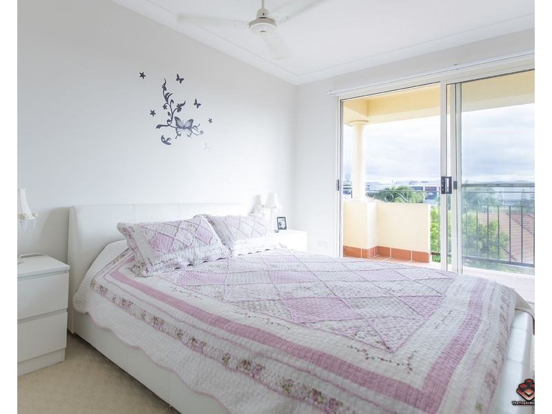 ID:3916100/3 Robina Town Centre Drive, Robina QLD 4226