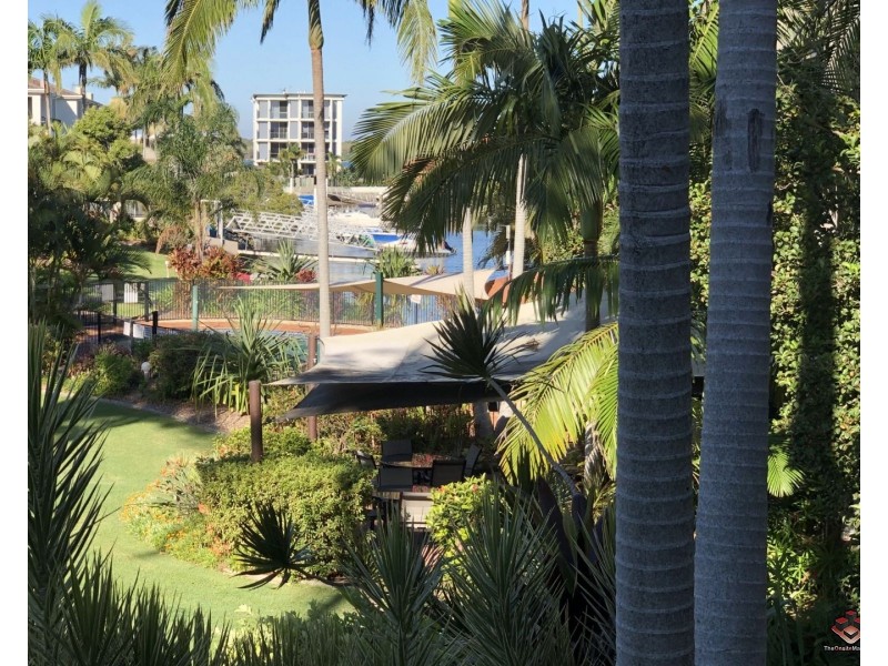 ID:3916136/22 Jennifer Avenue, Runaway Bay QLD 4216