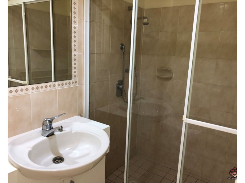 ID:3916136/22 Jennifer Avenue, Runaway Bay QLD 4216