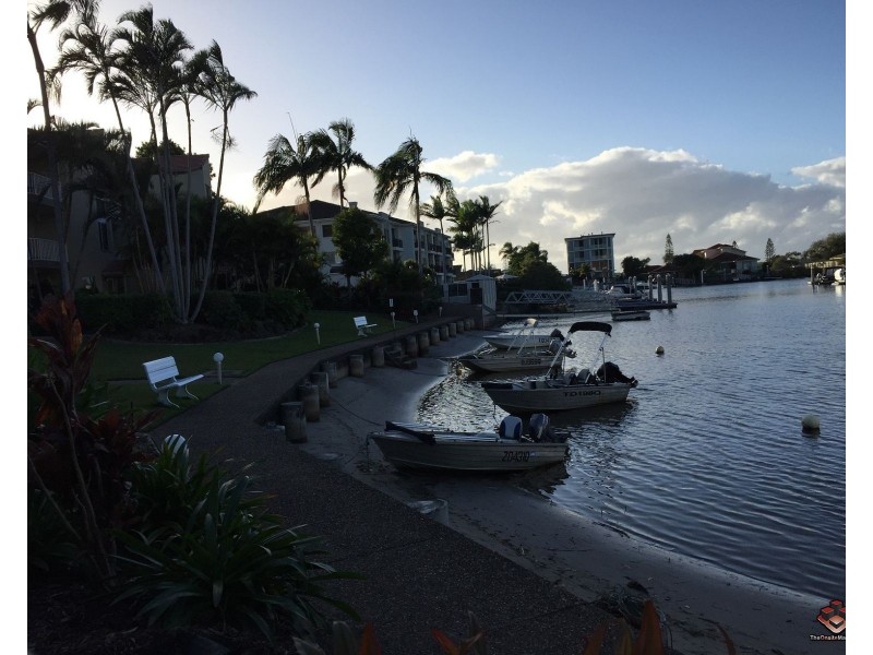 ID:3916136/22 Jennifer Avenue, Runaway Bay QLD 4216