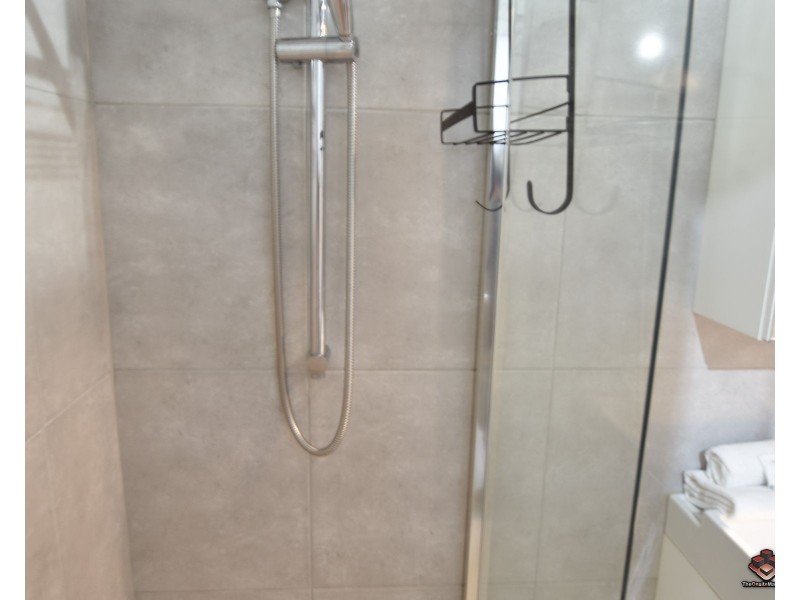 ID:3916241/8 Trickett Street, Surfers Paradise QLD 4217