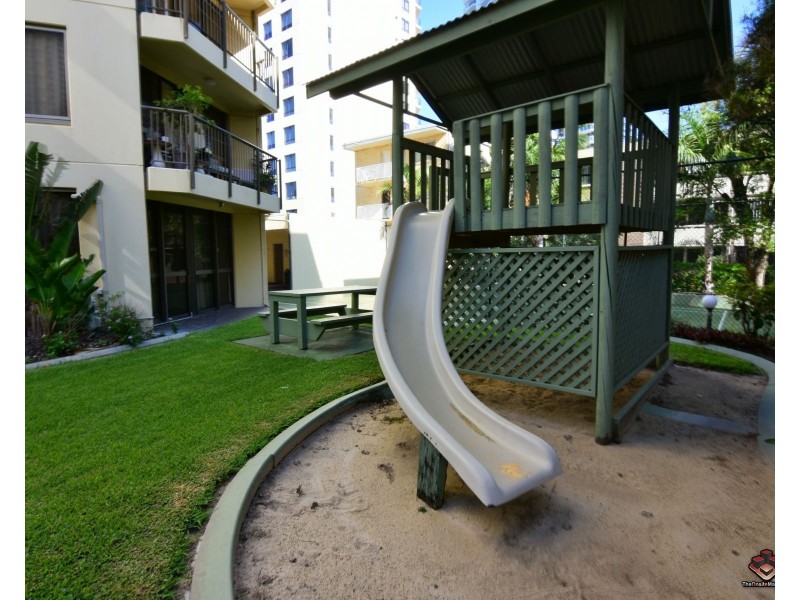 ID:3916241/8 Trickett Street, Surfers Paradise QLD 4217