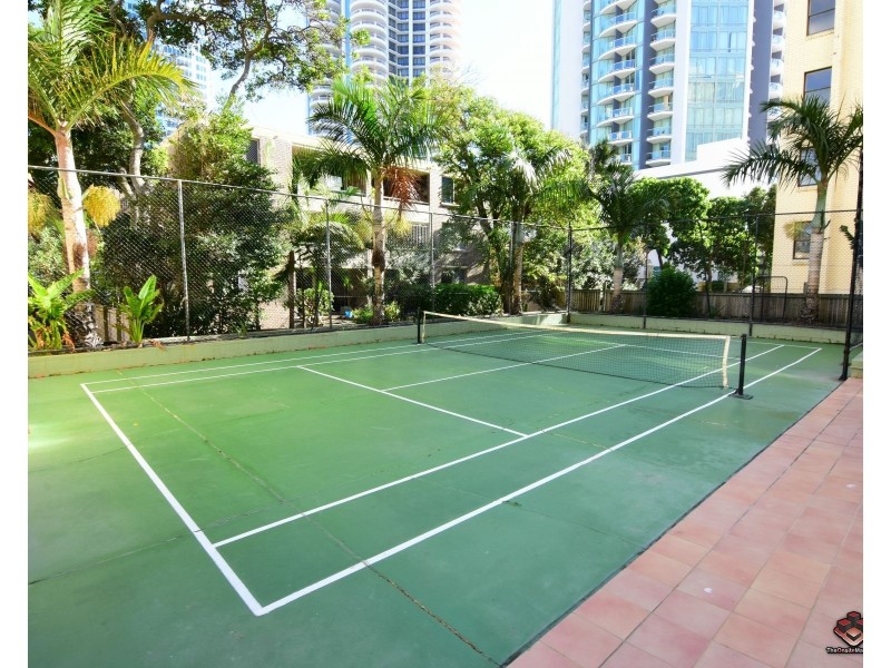 ID:3916241/8 Trickett Street, Surfers Paradise QLD 4217