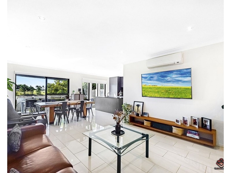 Hope Island QLD 4212