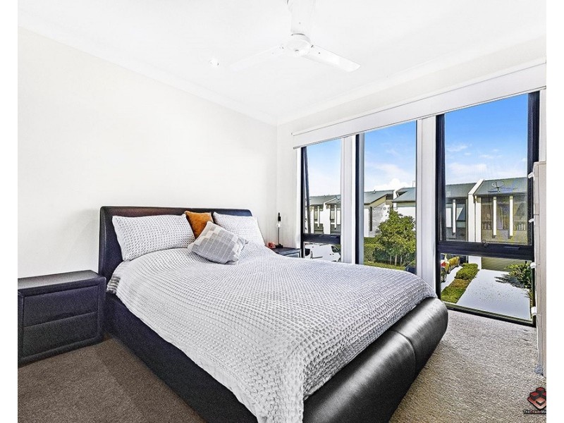 Hope Island QLD 4212