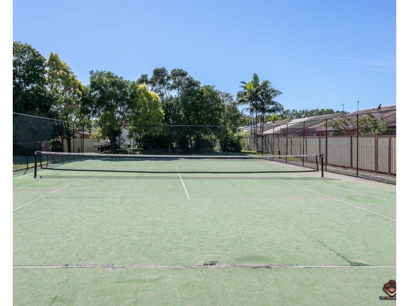 128 Benowa Road, Southport QLD 4215