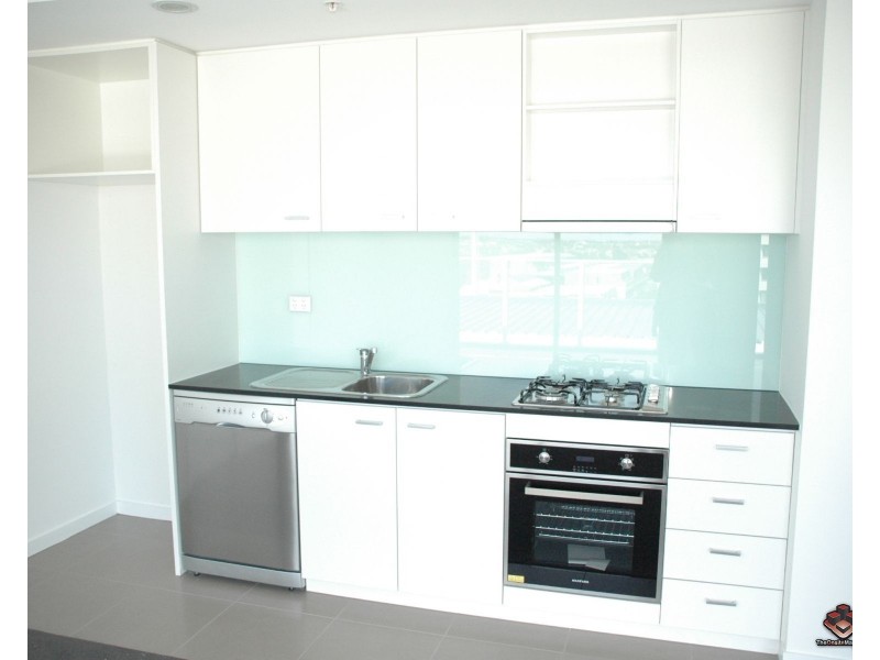 ID:3916392/100 Plenty Road, Preston VIC 3072