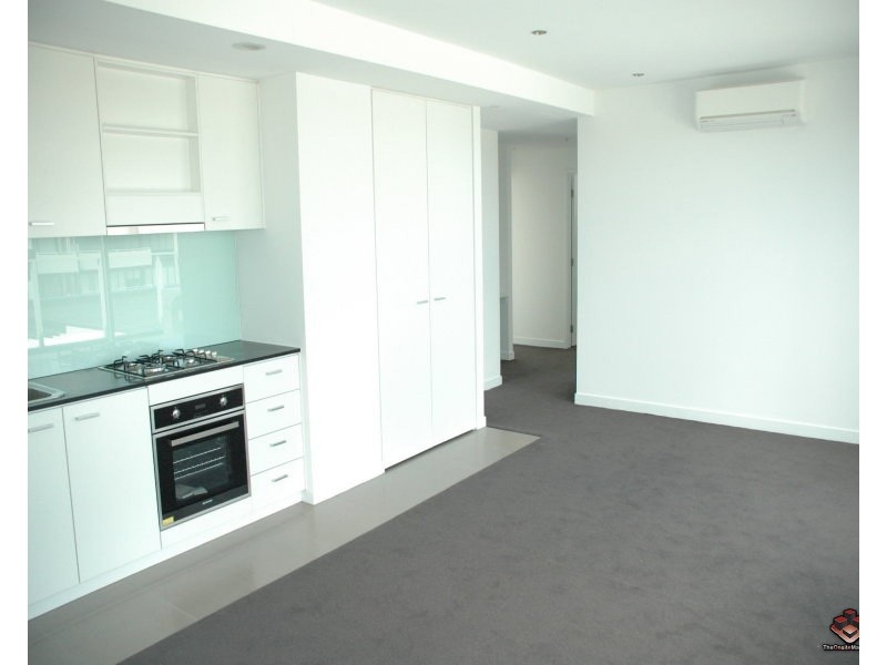 ID:3916392/100 Plenty Road, Preston VIC 3072