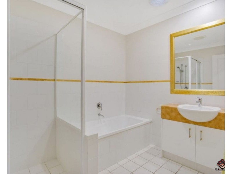 ID:3916500/3 Robina Town Centre Drive, Robina QLD 4226