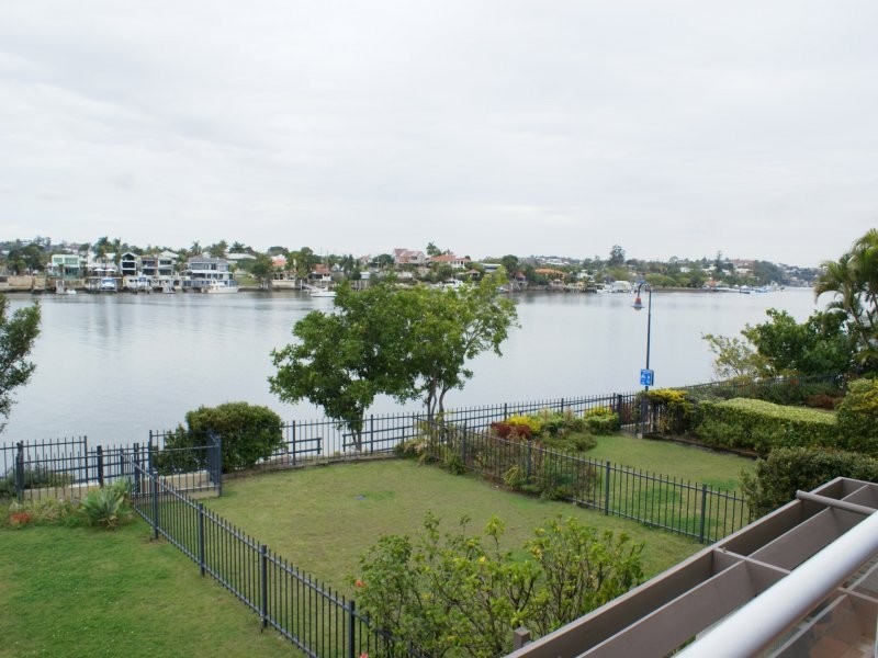 135 Macquarie Street, Teneriffe QLD 4005