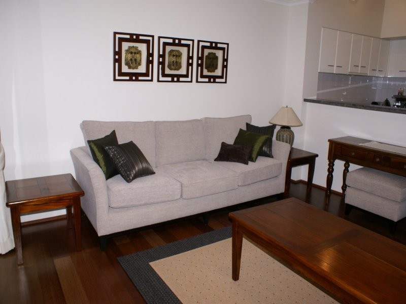 135 Macquarie Street, Teneriffe QLD 4005