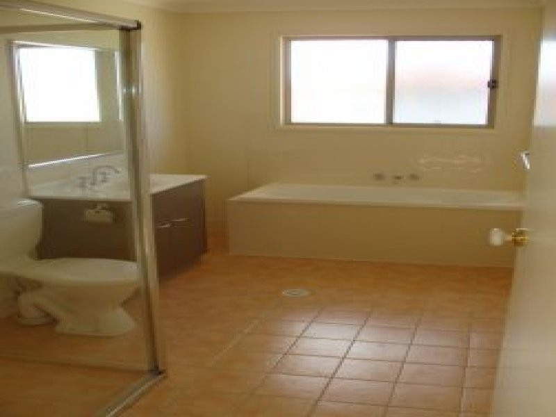 8/91 Beattie Road, Coomera QLD 4209