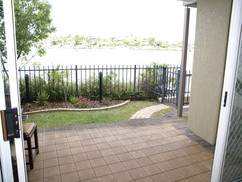 135 Macquarie Street, Teneriffe QLD 4005