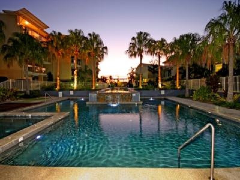 1 Grenada Way, Kawana Island QLD 4575