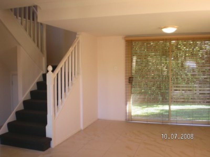 Ashmore QLD 4214
