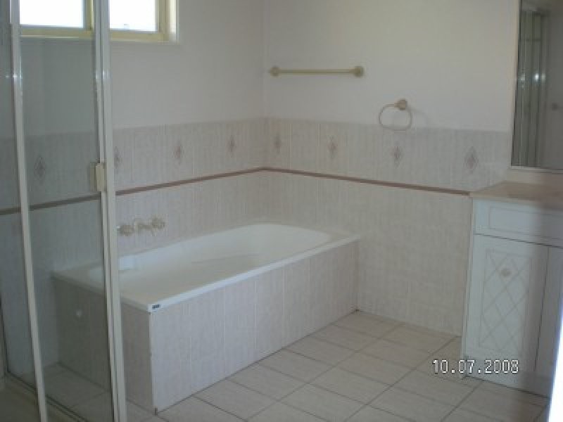 Ashmore QLD 4214