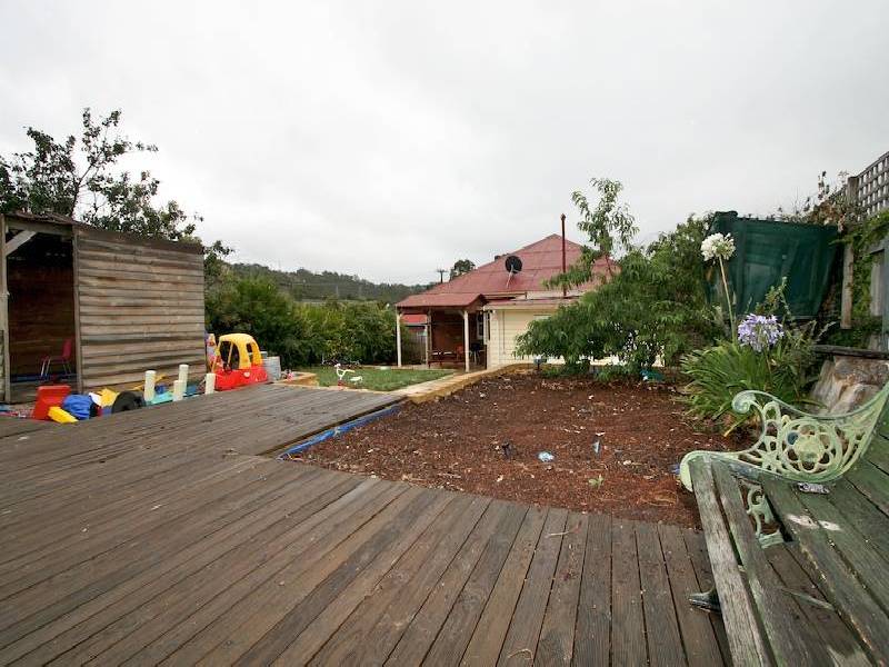 184 Lenah Valley Road, Lenah Valley TAS 7008