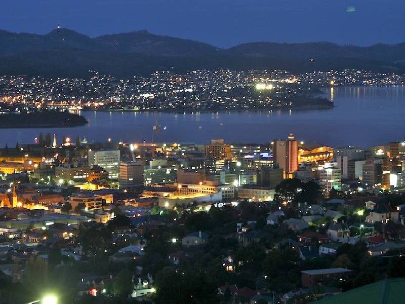 15 Fielding Drive, West Hobart TAS 7000