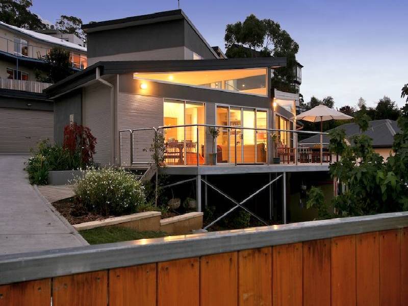 15 Fielding Drive, West Hobart TAS 7000