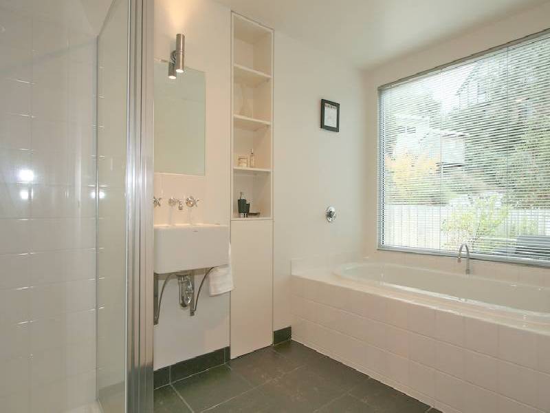 15 Fielding Drive, West Hobart TAS 7000