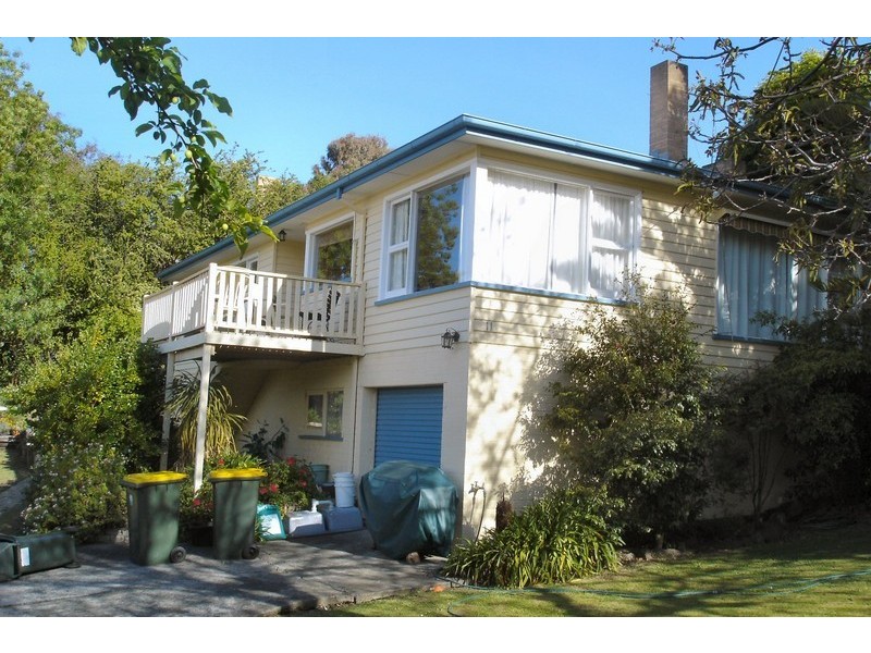 11 Buchanan Avenue, Sandy Bay TAS 7005