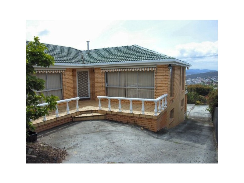 27 Monash Avenue, Lenah Valley TAS 7008