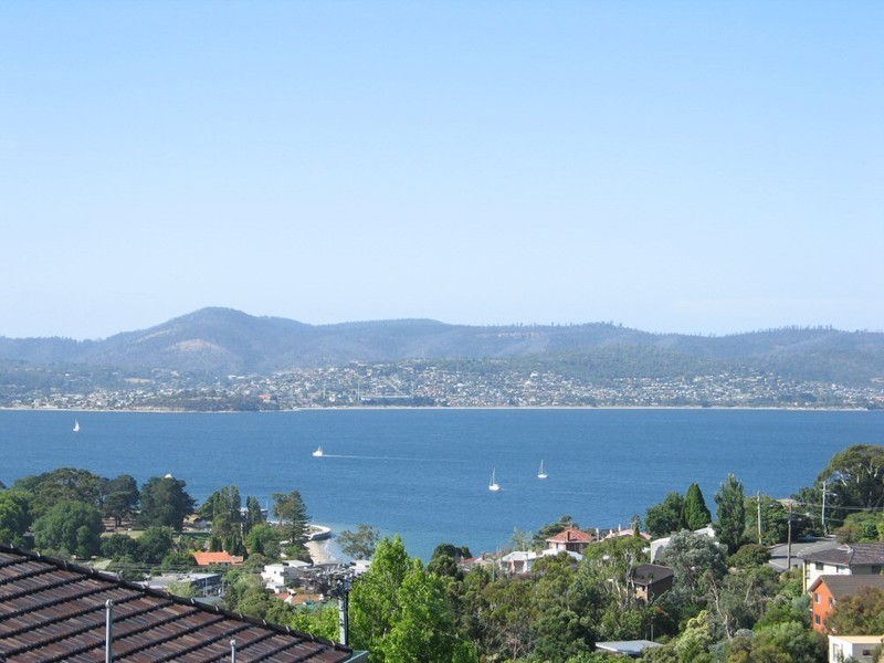 491  Churchill Avenue, Sandy Bay TAS 7005